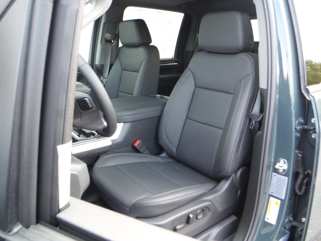 2026 Chevrolet Silverado 3500HD image 40