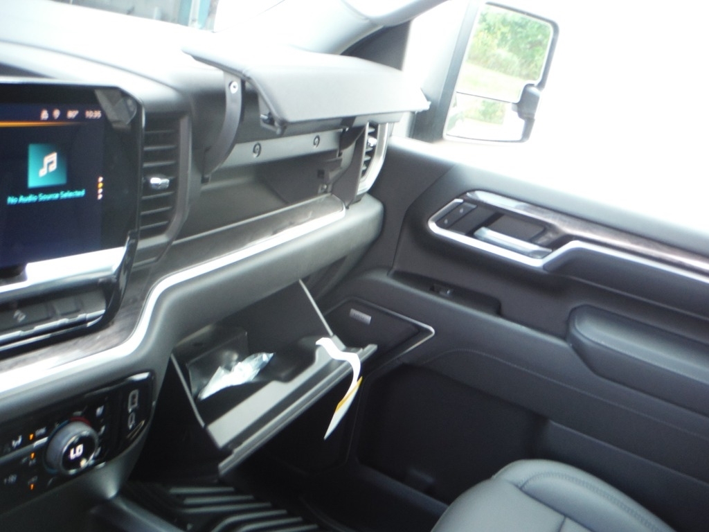 2026 Chevrolet Silverado 3500HD image 62
