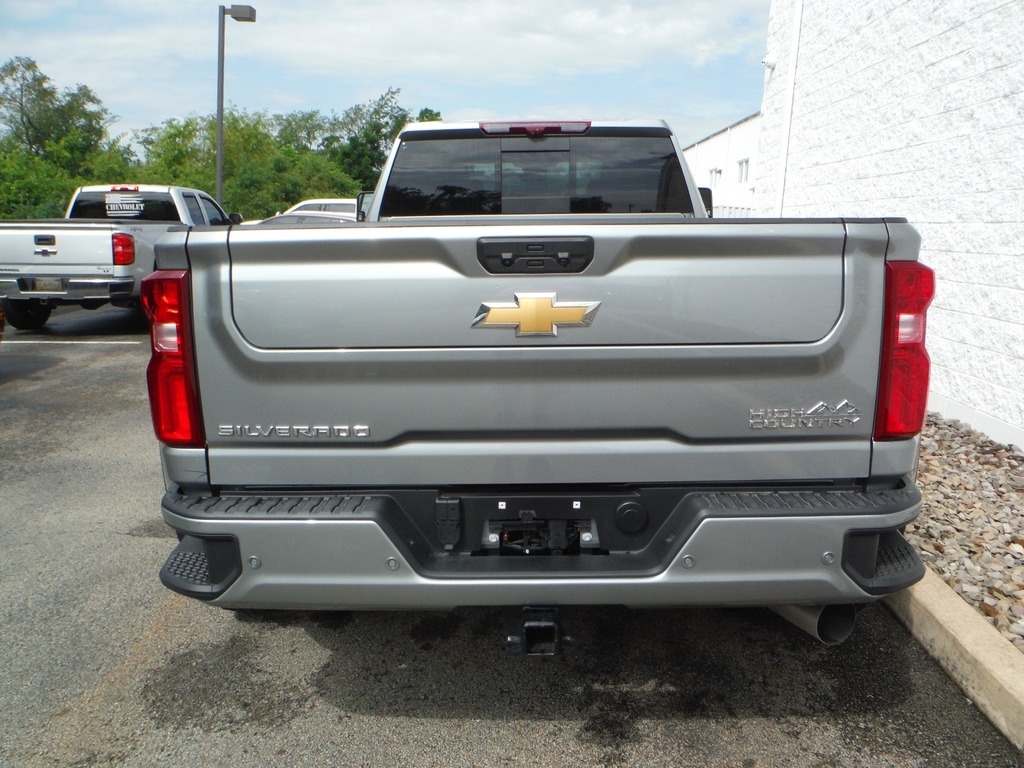 2026 Chevrolet Silverado 3500HD image 15