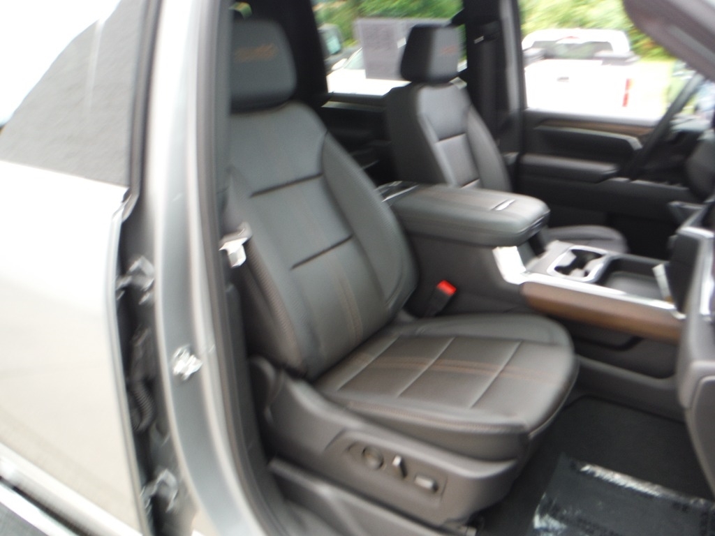 2026 Chevrolet Silverado 3500HD image 37