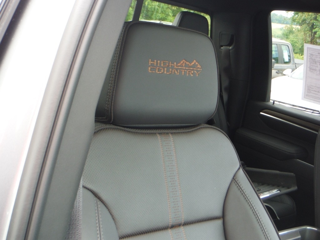 2026 Chevrolet Silverado 3500HD image 38