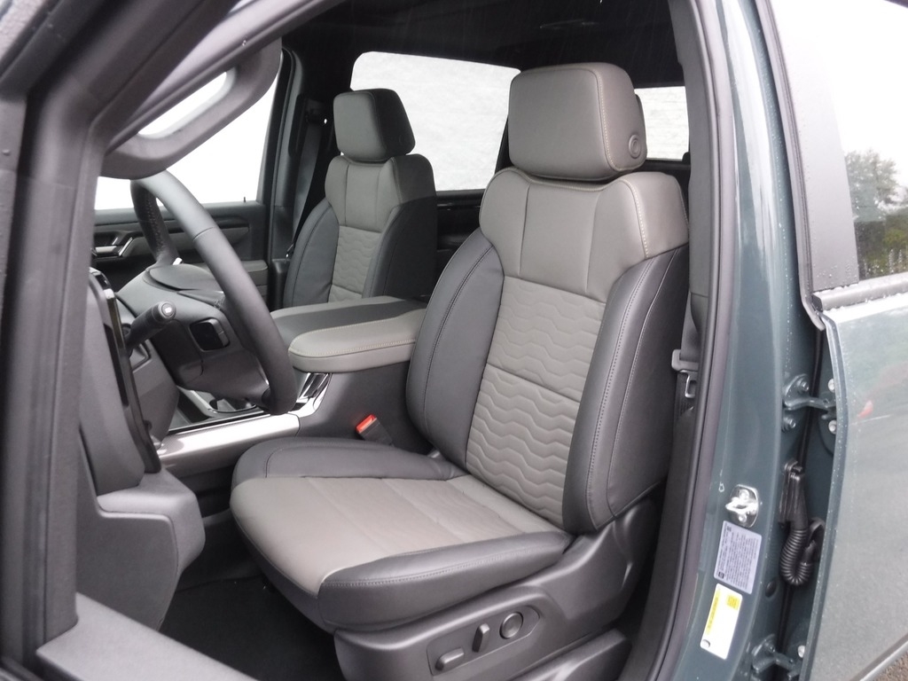 2026 Chevrolet Silverado 2500HD image 28