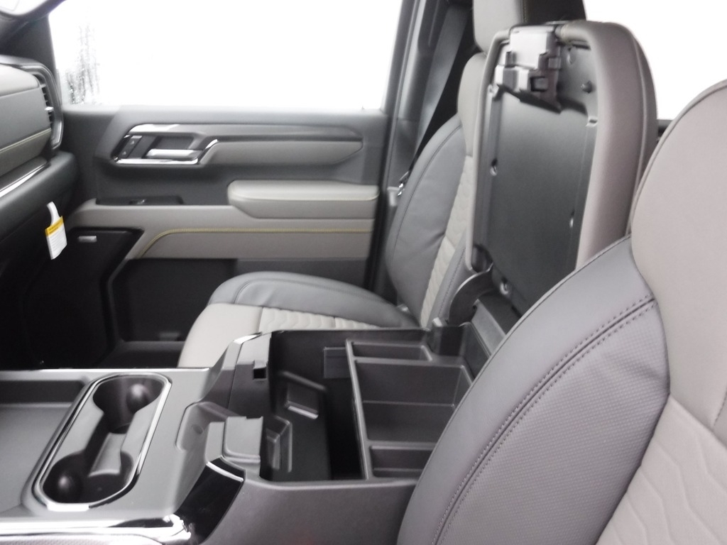 2026 Chevrolet Silverado 2500HD image 33