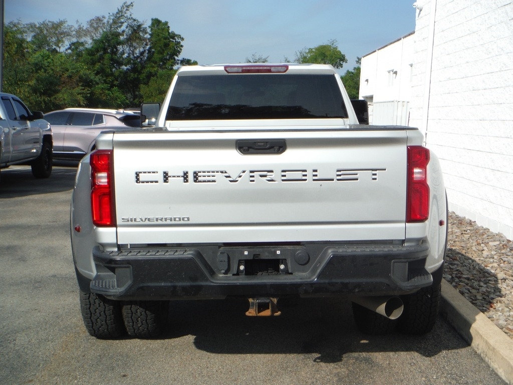 2022 Chevrolet Silverado 3500HD image 13