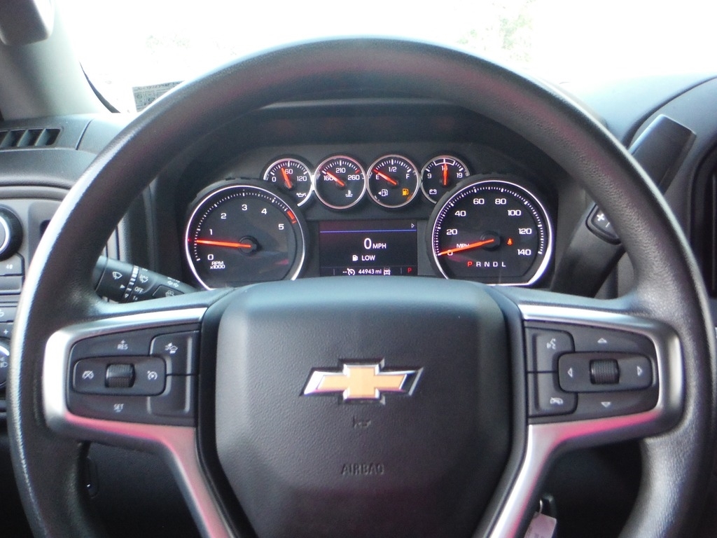 2022 Chevrolet Silverado 3500HD image 36
