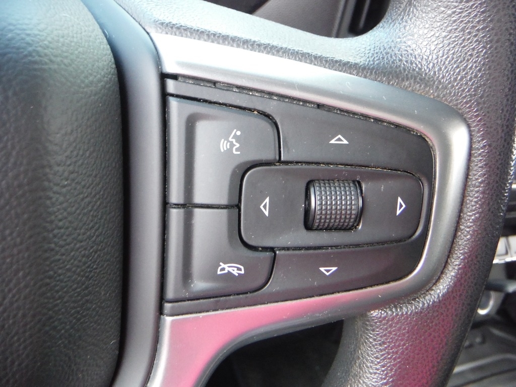 2022 Chevrolet Silverado 3500HD image 38