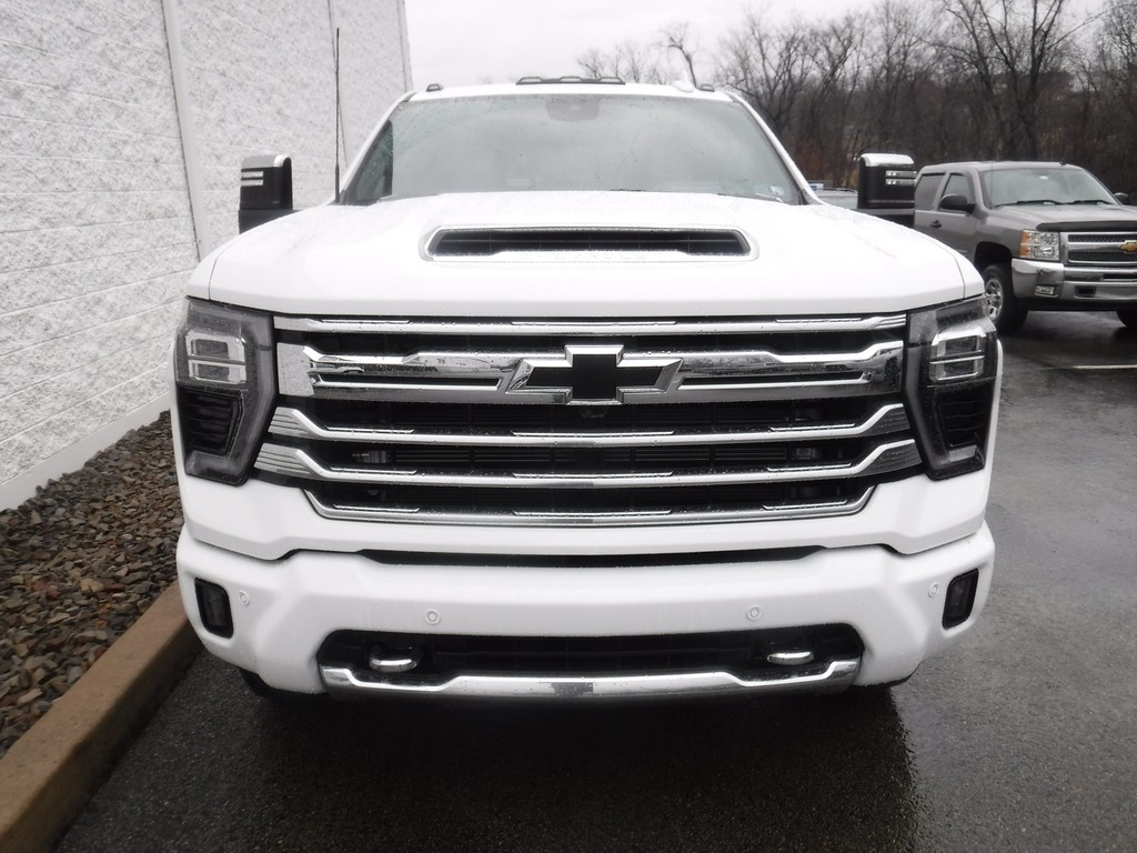 2024 Chevrolet Silverado 3500HD image 9