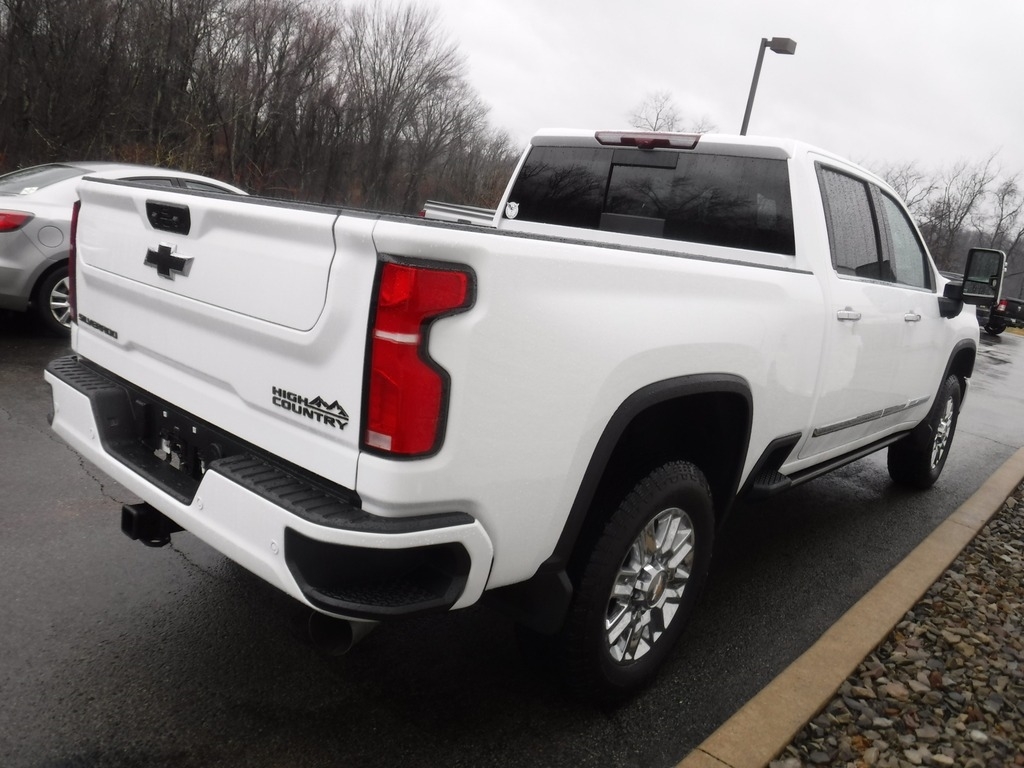 2024 Chevrolet Silverado 3500HD image 14