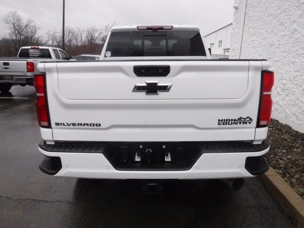 2024 Chevrolet Silverado 3500HD image 16