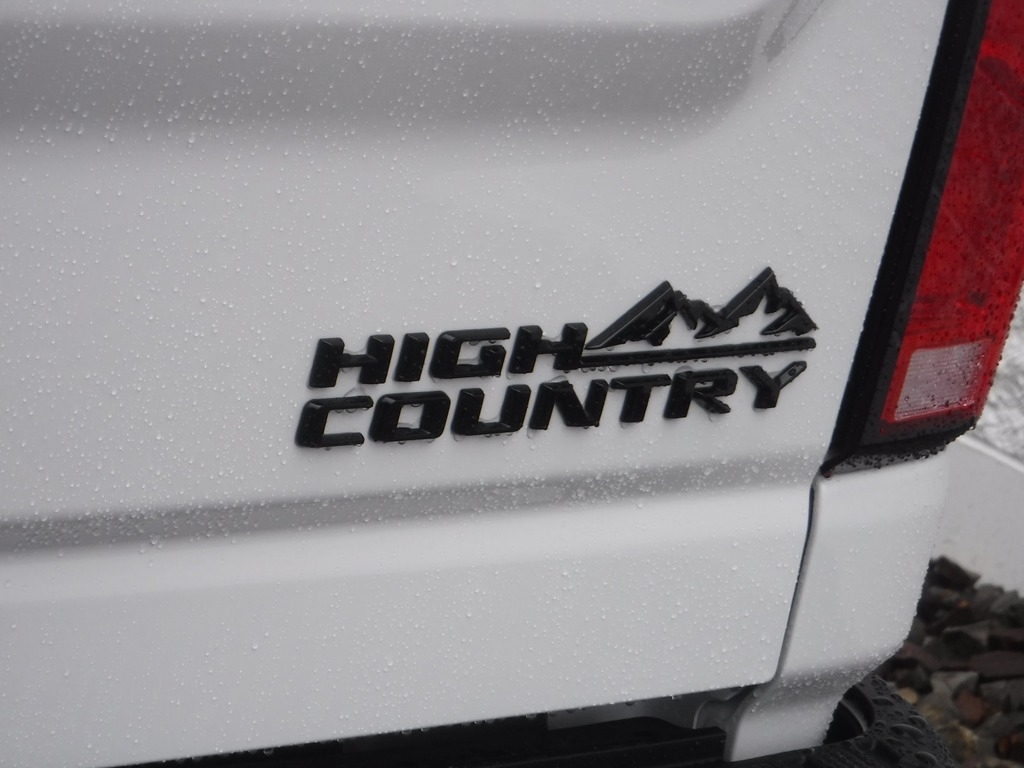 2024 Chevrolet Silverado 3500HD image 17