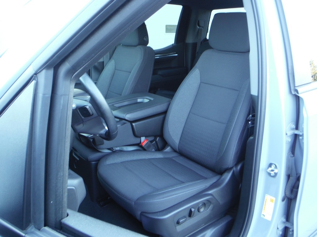 2024 Chevrolet Silverado 1500 image 19
