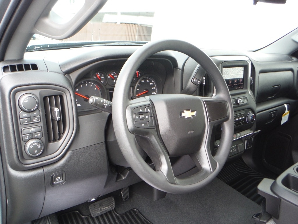 2026 Chevrolet Silverado 1500 image 18