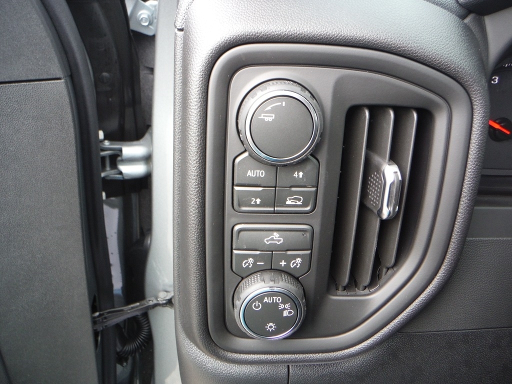 2026 Chevrolet Silverado 1500 image 20