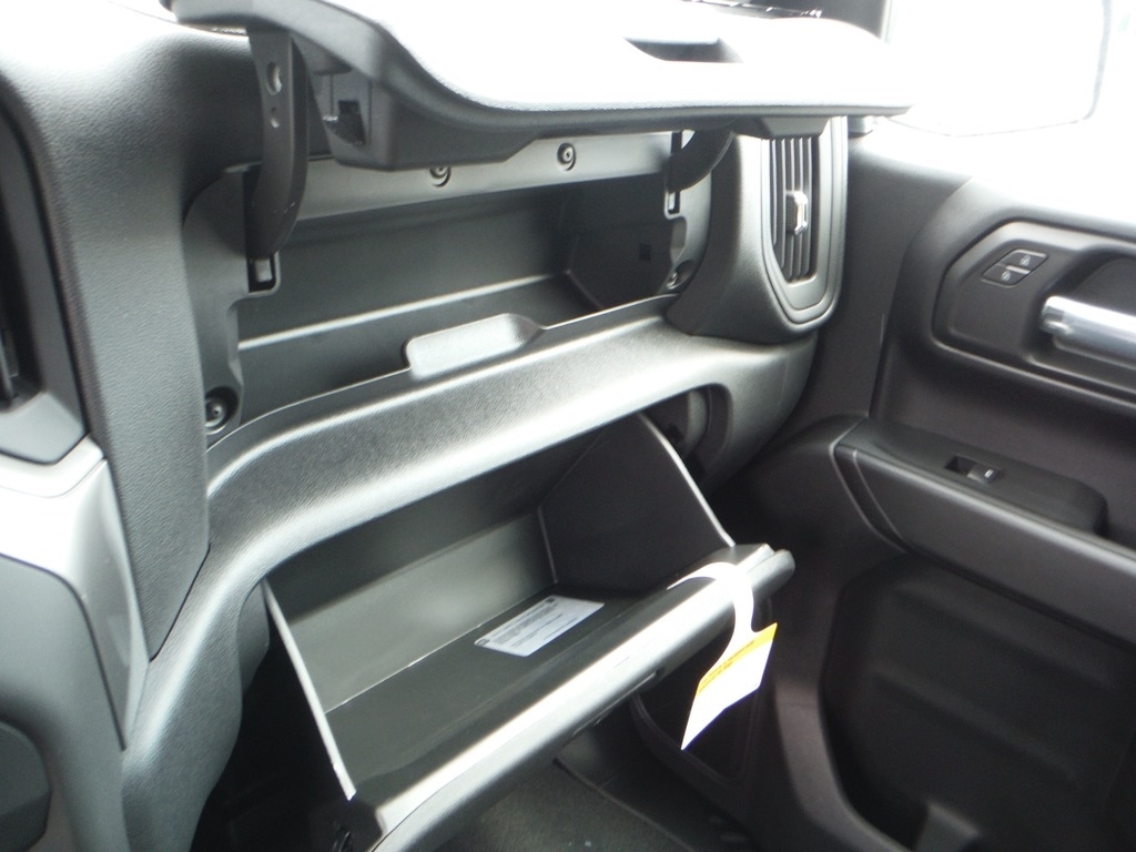 2026 Chevrolet Silverado 1500 image 26
