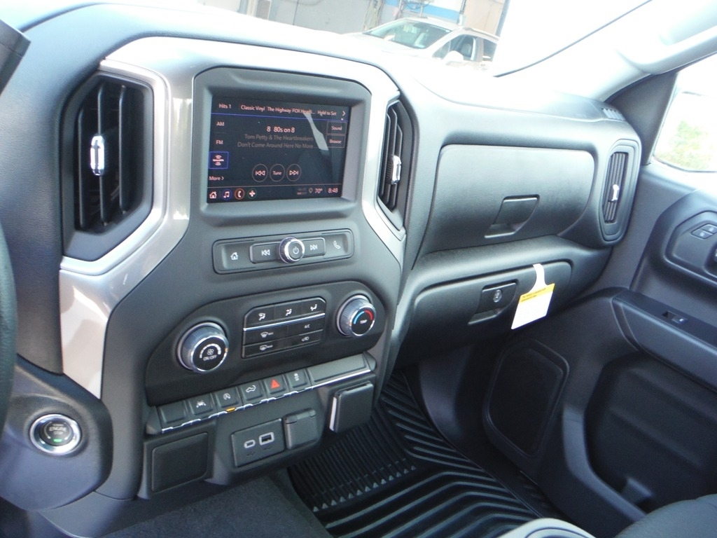 2026 Chevrolet Silverado 1500 image 25