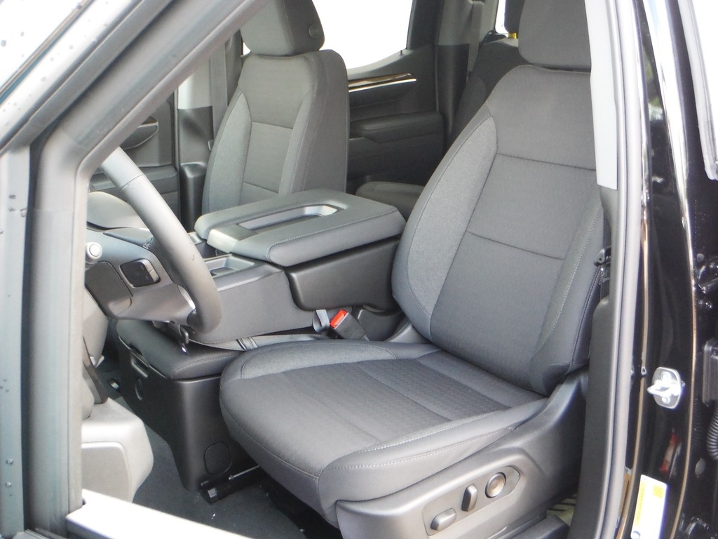 2026 Chevrolet Silverado 1500 image 21