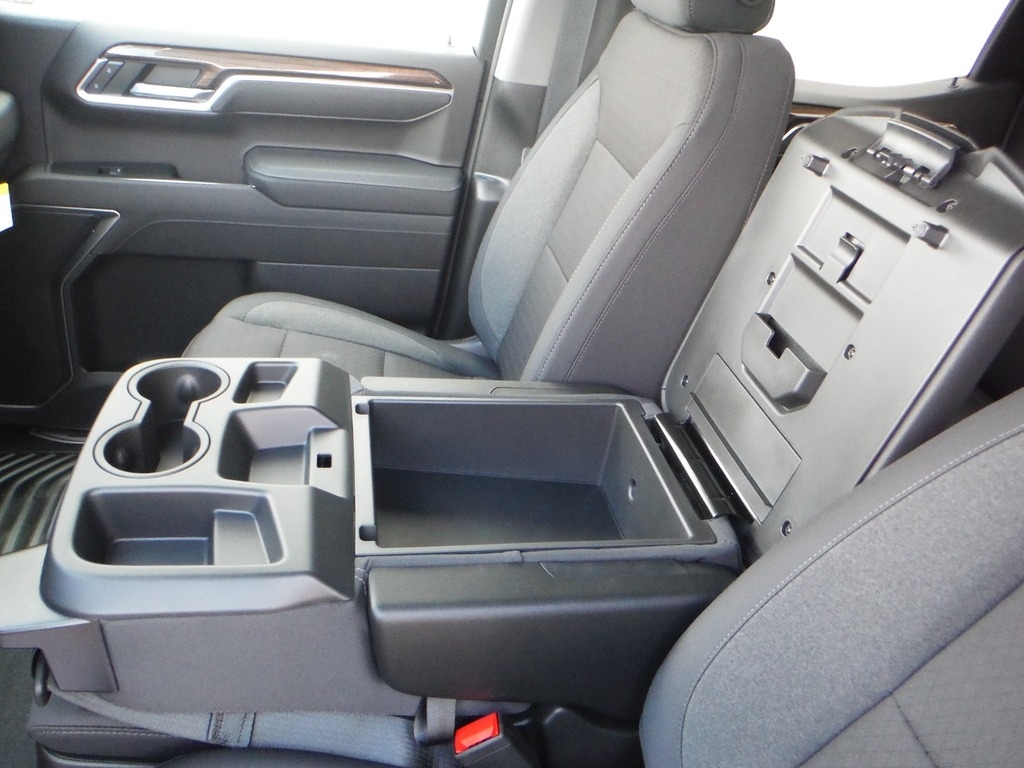2026 Chevrolet Silverado 1500 image 24