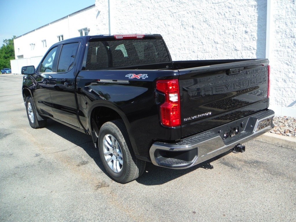 2026 Chevrolet Silverado 1500 image 12