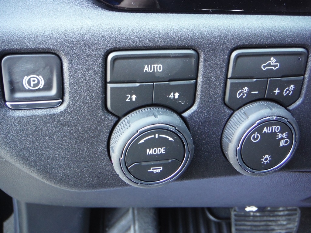 2026 Chevrolet Silverado 1500 image 18