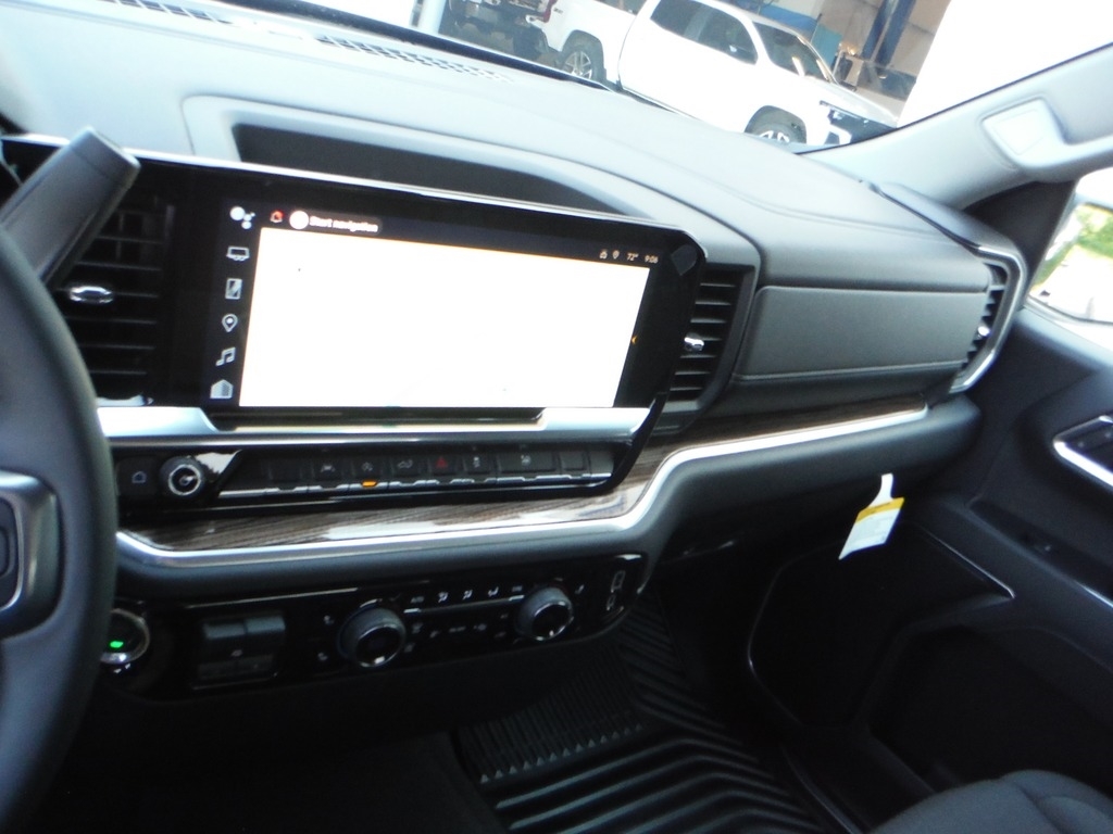 2026 Chevrolet Silverado 1500 image 24