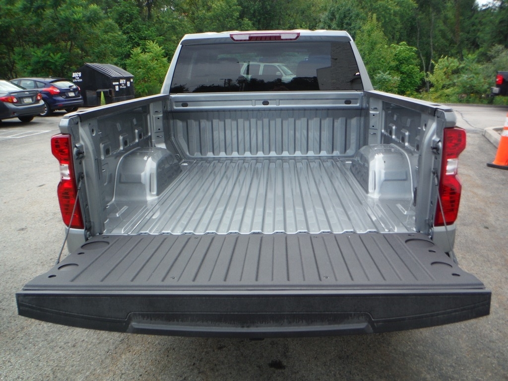2026 Chevrolet Silverado 1500 image 16