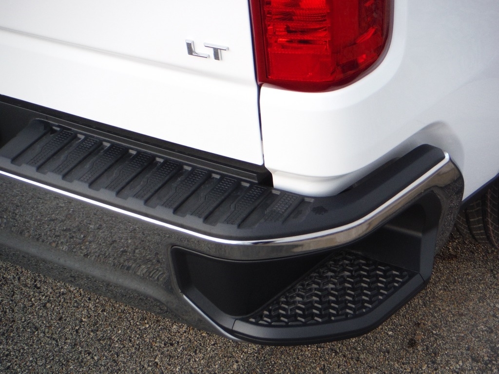 2026 Chevrolet Silverado 1500 image 9