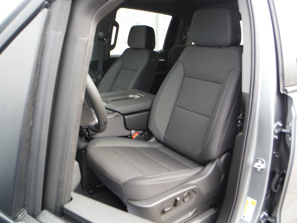 2026 Chevrolet Silverado 1500 image 5