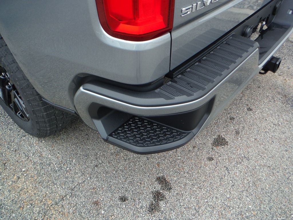 2026 Chevrolet Silverado 1500 image 19
