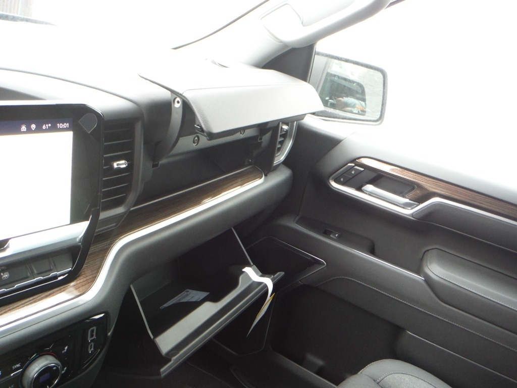 2026 Chevrolet Silverado 1500 image 35