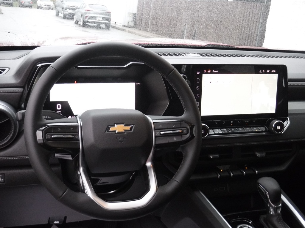 2026 Chevrolet Colorado image 3