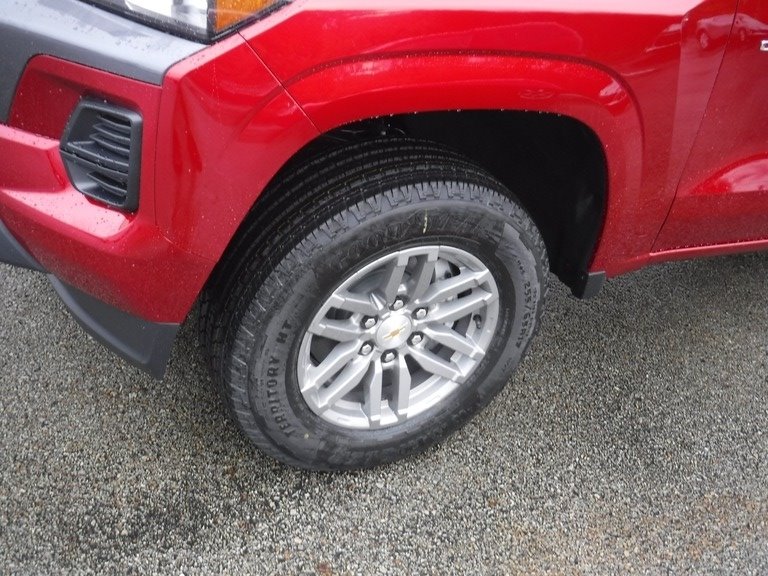 2026 Chevrolet Colorado image 4