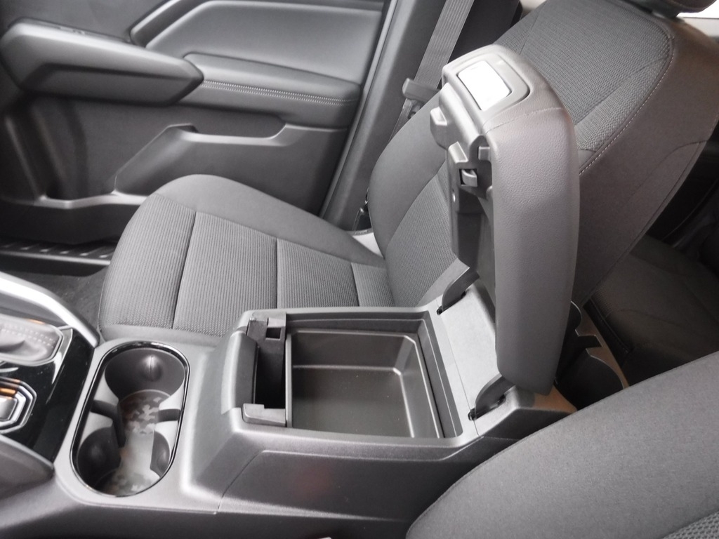 2026 Chevrolet Colorado image 19