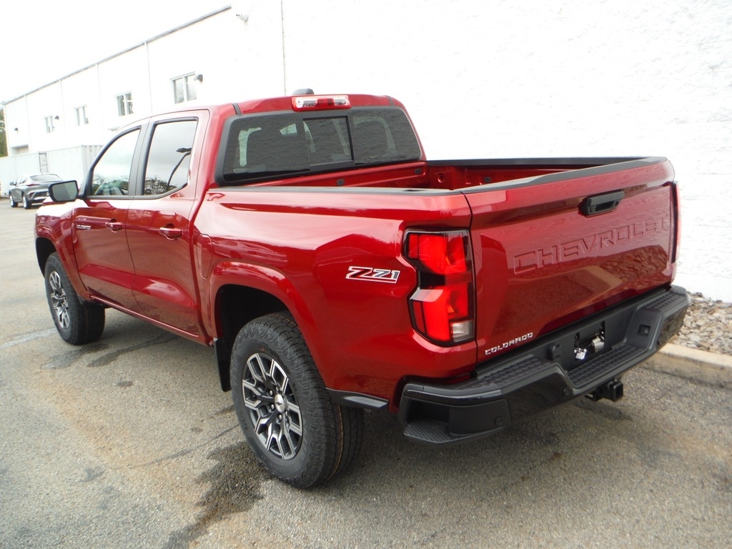 2026 Chevrolet Colorado image 13