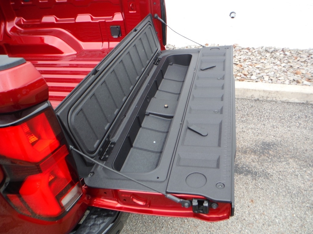 2026 Chevrolet Colorado image 16