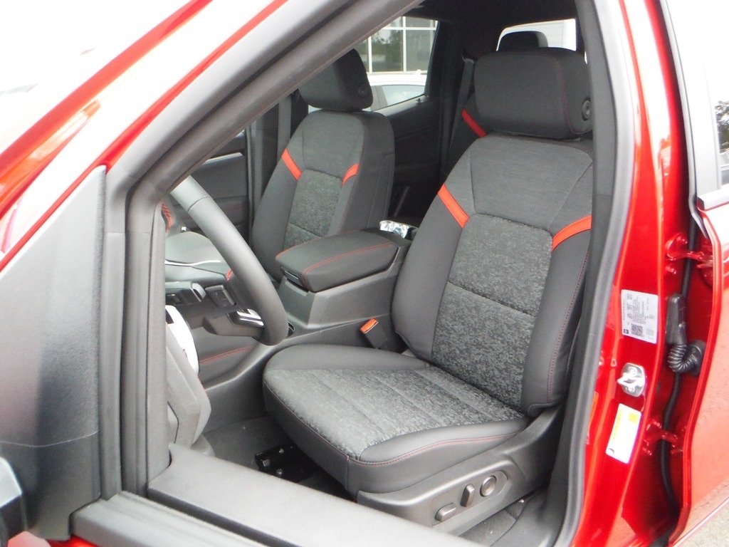 2026 Chevrolet Colorado image 22
