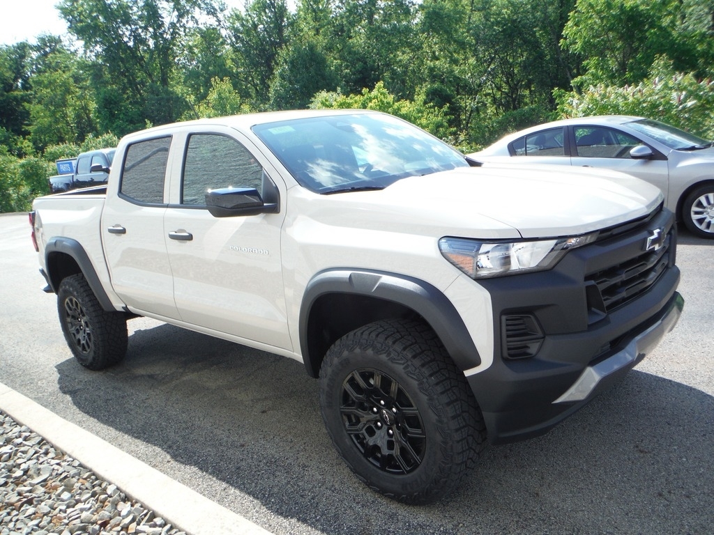2026 Chevrolet Colorado image 8