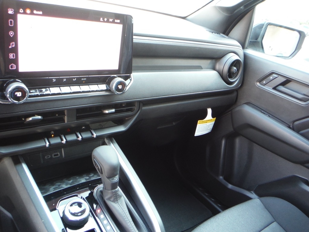 2026 Chevrolet Colorado image 26