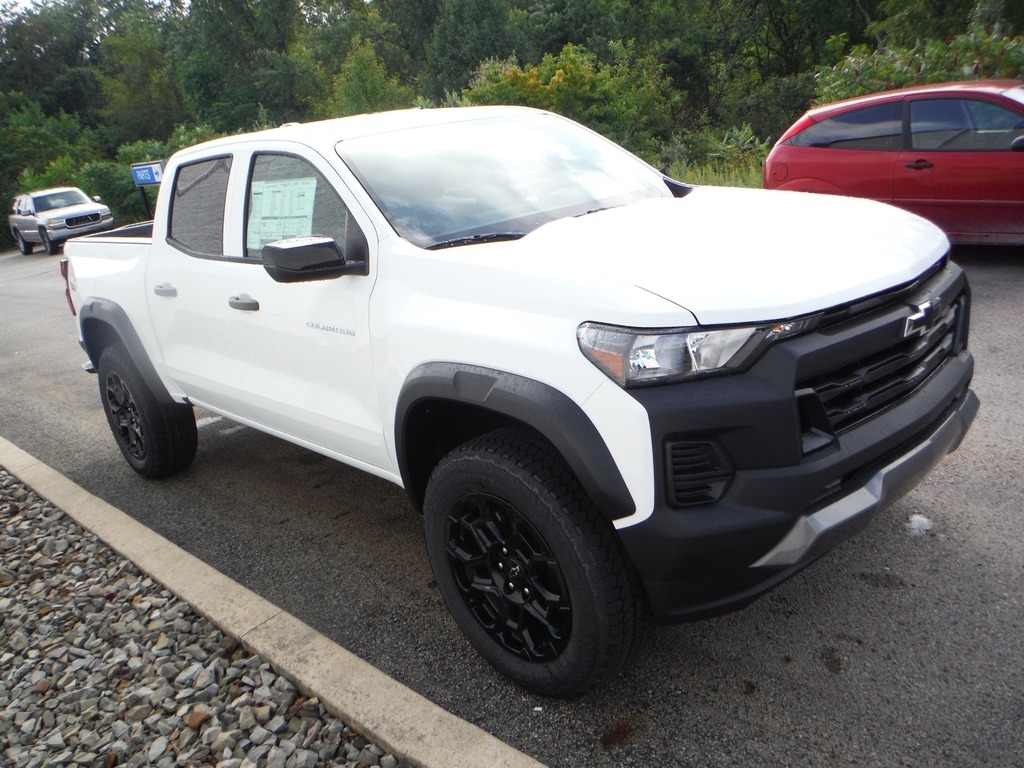 2026 Chevrolet Colorado image 8
