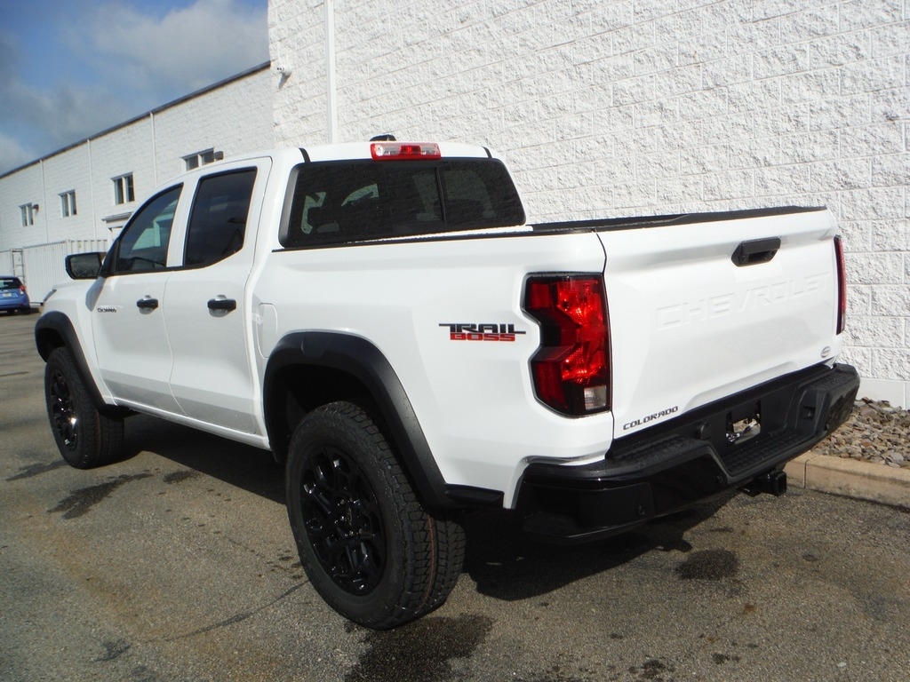 2026 Chevrolet Colorado image 12