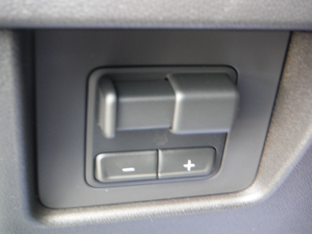 2026 Chevrolet Colorado image 21