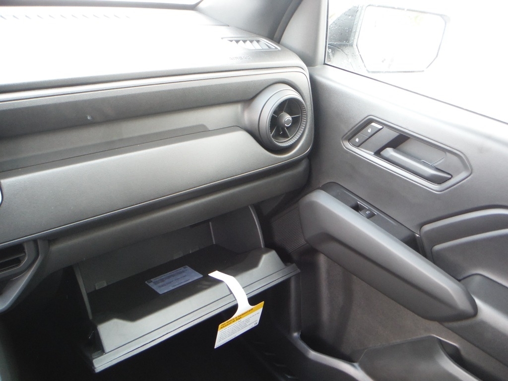 2026 Chevrolet Colorado image 36