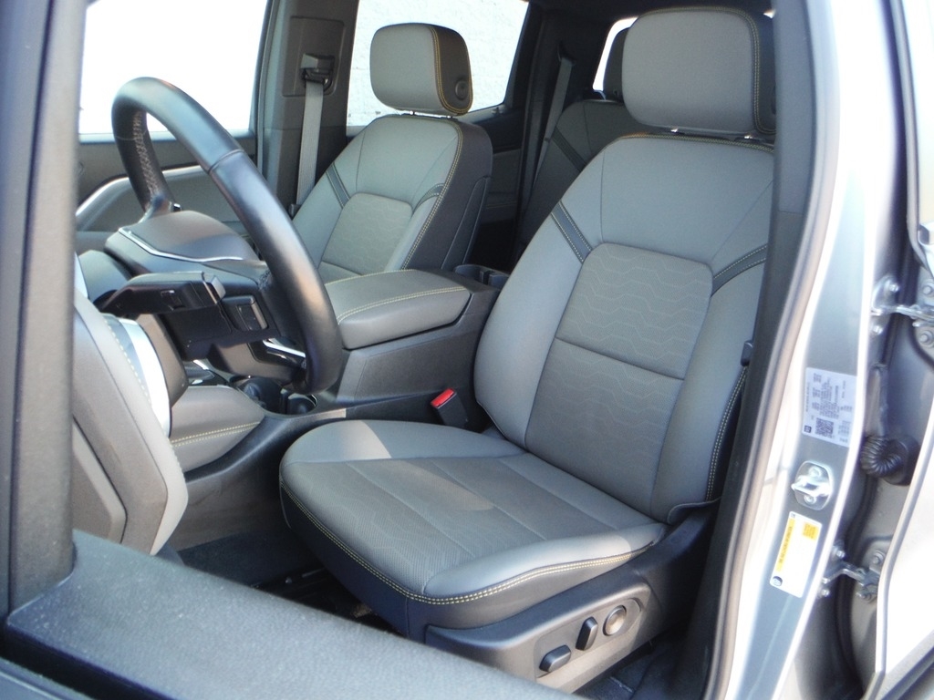 2025 Chevrolet Colorado image 33