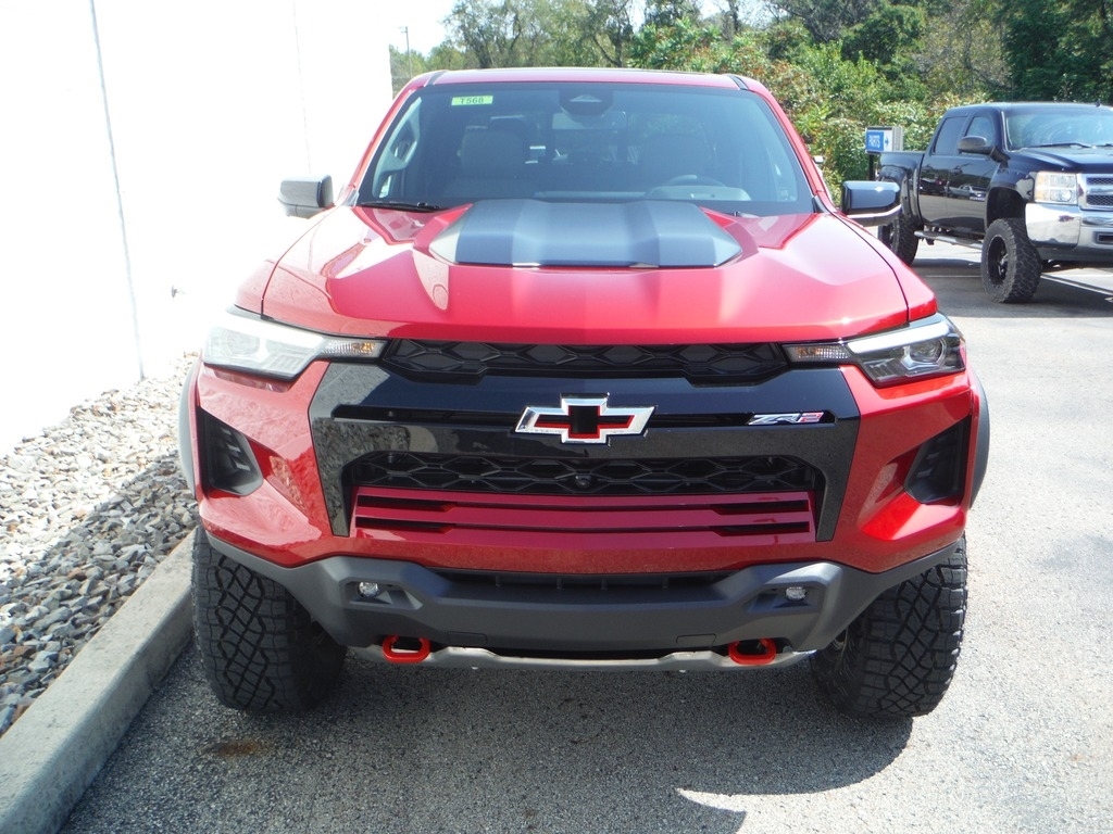 2026 Chevrolet Colorado image 8