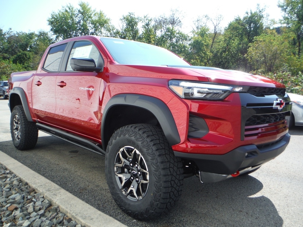 2026 Chevrolet Colorado image 11