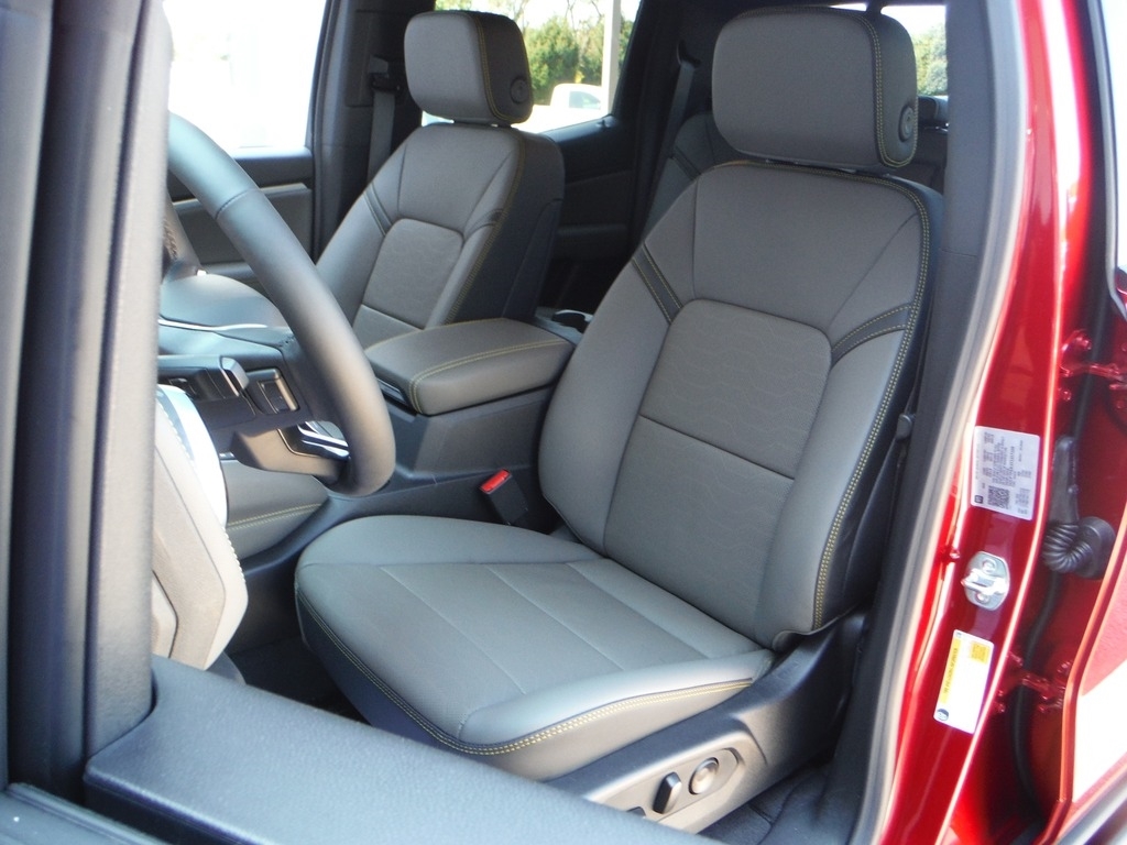 2026 Chevrolet Colorado image 30