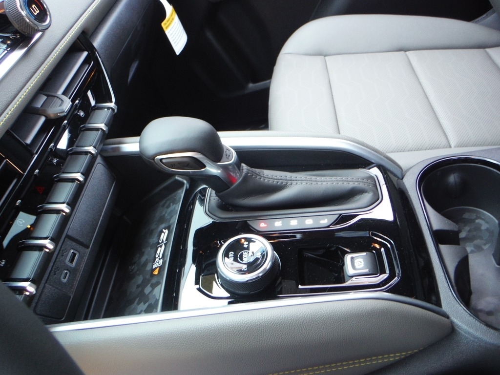 2026 Chevrolet Colorado image 35
