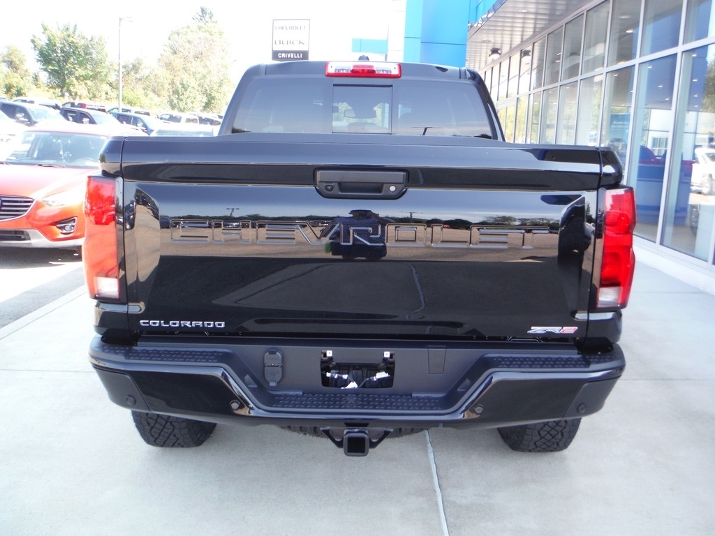 2026 Chevrolet Colorado image 15