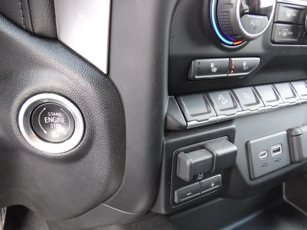 2020 Chevrolet Silverado 1500 image 32