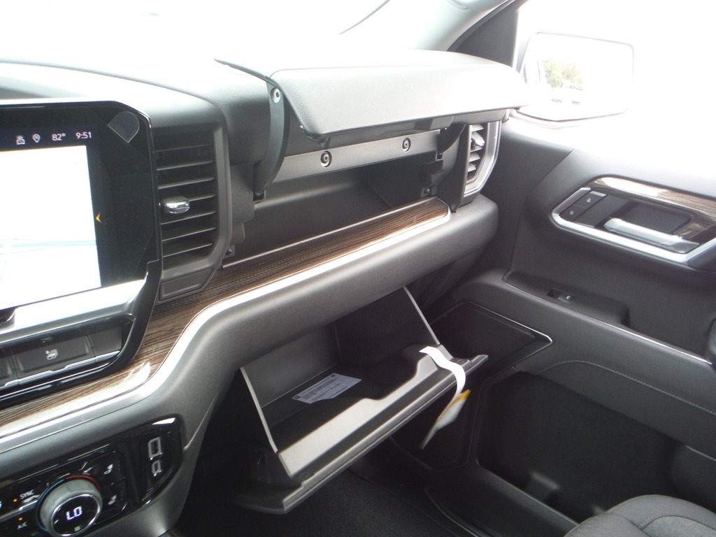 2026 Chevrolet Silverado 1500 image 41