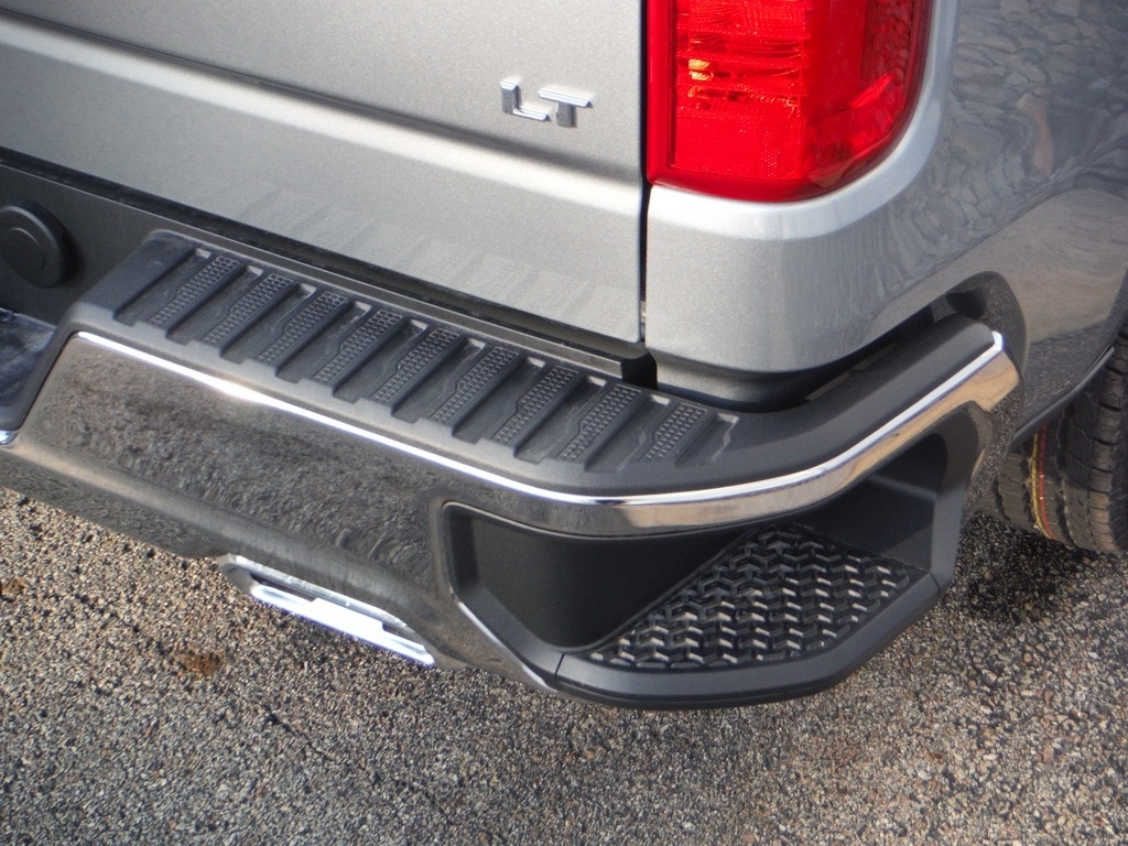 2026 Chevrolet Silverado 1500 image 8